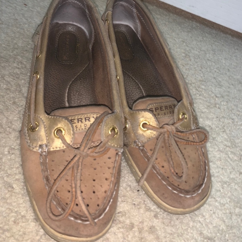 tan sperry’s!✨